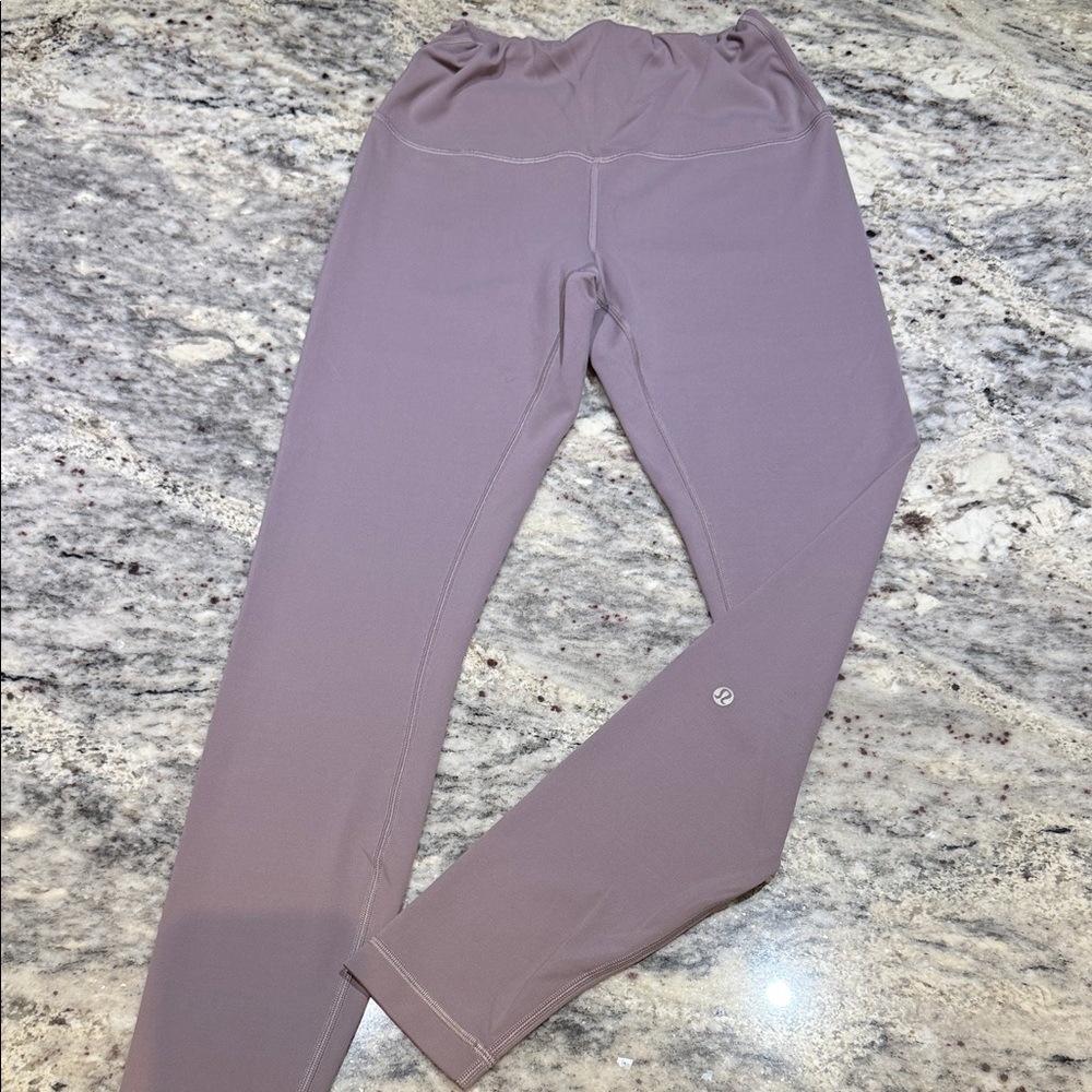 Lululemon Mauve pale Lavender Leggings sz 8